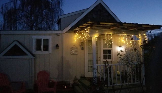 Lavender fairie dust Cottage/Tiny House ENTIRE SPACE HUGE Monthly DISC WIFI*W/D