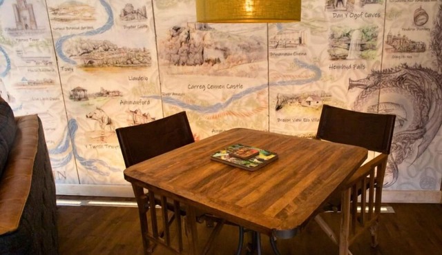 Lavender Lodge for 2 Hot Tub + Sauna