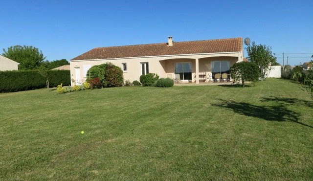 Lavender Lodge, sleeps up to 6 people,