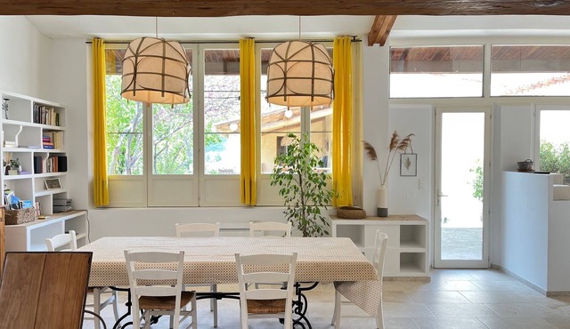 Lavender, Luberon view, swimming pool, AC : Villa Mas de l'Olivier 4*