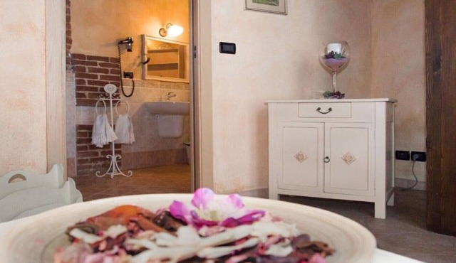LAVENDER ROOM.