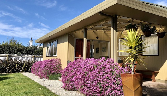 Lavender Studio at the foot of the Richmond Hills.