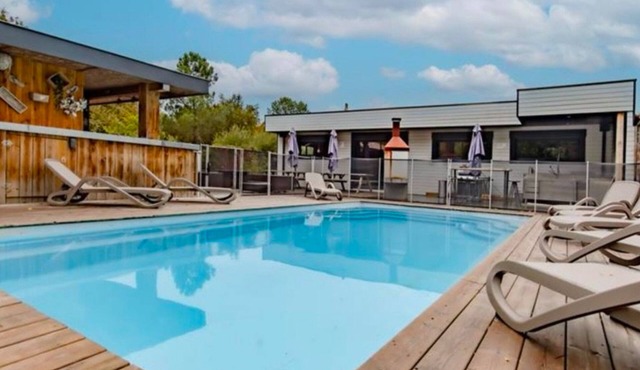 LAVIELA EDEN LE TEICH two 11 bedroom villas for 27 people with swimming pool