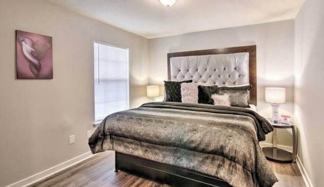 Lavish 2 Bedroom South Jackson Corporate Getaway