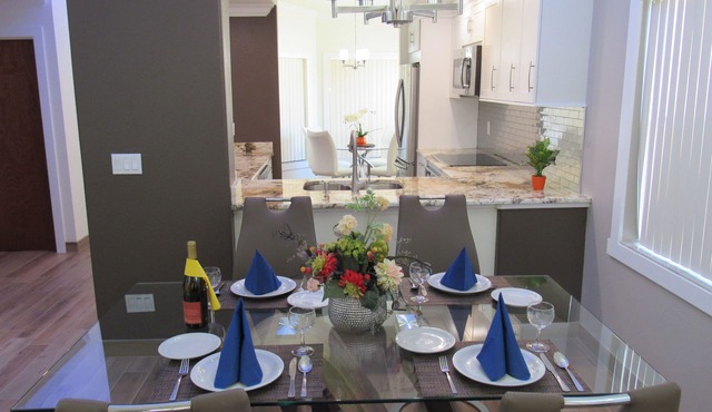 Lavish Condo! Heated Pools & Hot Tubs · IMG Academy 5 Min · Anna Maria Island