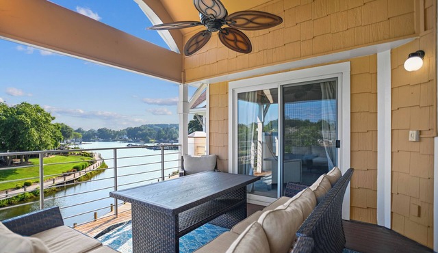 Lavish Lake Lounge by SoCharm | 3rd Fl Waterfront Condo - 3Bed/2Bath Cornelius