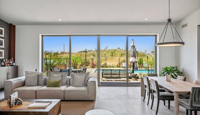 Lavish Modern Desert Private Estate