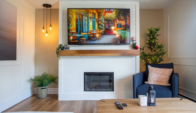 Lavish Retreat: Serene Getaway in Lower Sackville