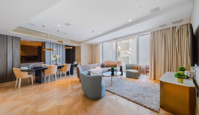 Lavish Sea View 2BR at FIVE Palm