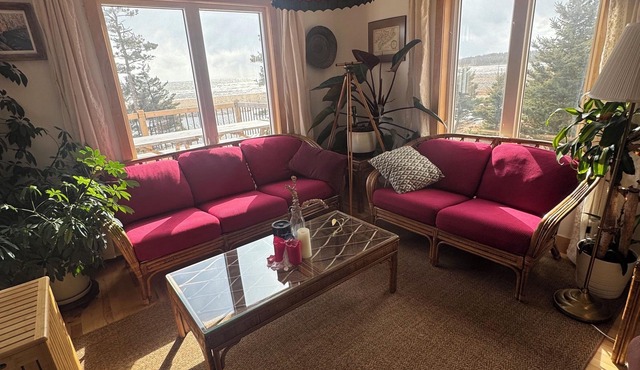 Lawrencetown Beach House with Hot Tub & Sauna