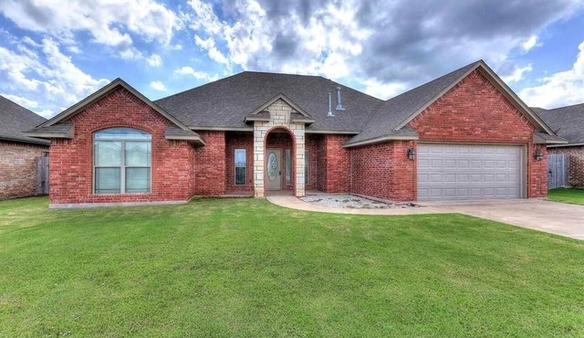 Lawton Lonesome Dove 4 Bd/3 Ba Home