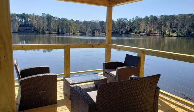 LAY Back in the Lake House