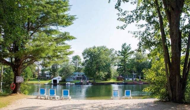 Lazy Bear Lakehouse - Cottage in the Muskokas