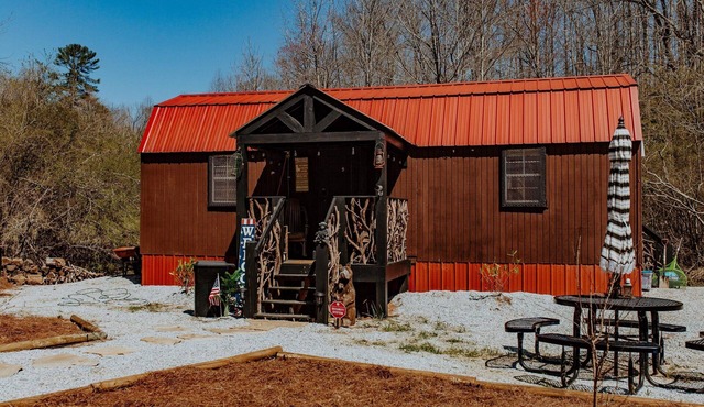 Lazy Bear Retreat by the Creek