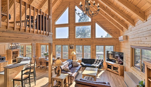 ‘Lazy Beaver Lodge’ Pagosa Cabin w/Deck, Fire Pit