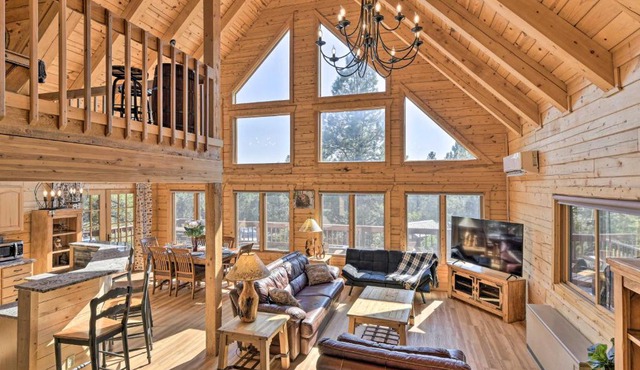 Lazy Beaver Lodge Pagosa Cabin with Deck, Fire Pit