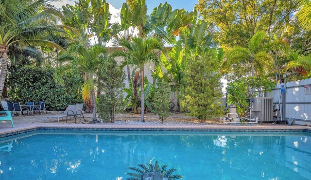 Lazy Cabana- Pool, Canal, Wilton Drive