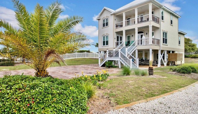 Lazy Days | Beachside 1 | Gorgeous OBA Beach Home! Pool, Grills, Tennis, 500' Beach!