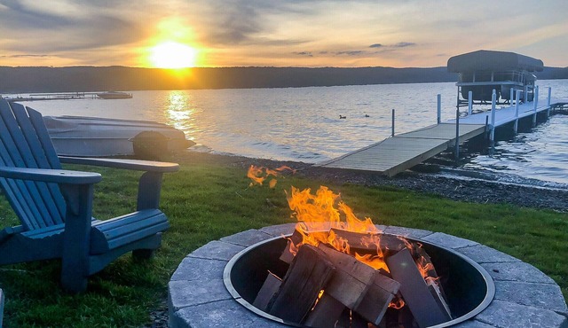 Lazy Loon Cottage is a Charming KEUKA LAKE cottage with amazing views!