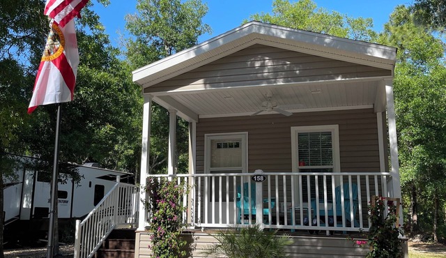 Lazy Oak Cottage