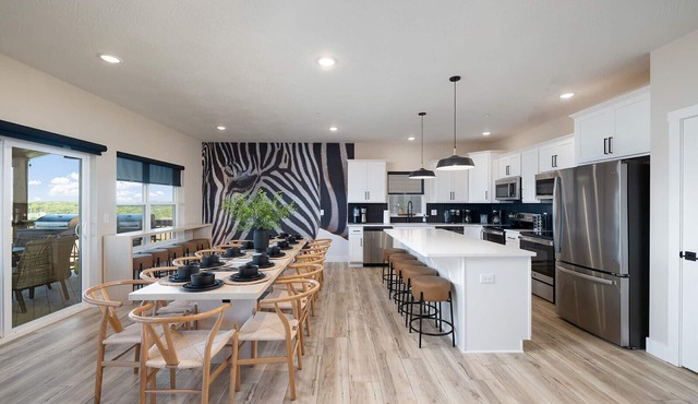 Lazy River - Lake Views - Hot Tub - Pet Frndly!