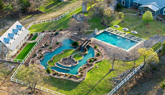 Lazy River Ranch - Events - Fire Pit - Hot Tub - Billiards