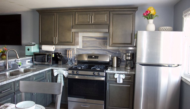 LBD Heaven’s Inn is a private & comfortable place 10 miles from Downtown Houston