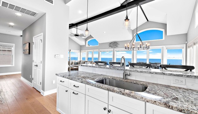 LBI Oceanfront home with Panoramic Views
