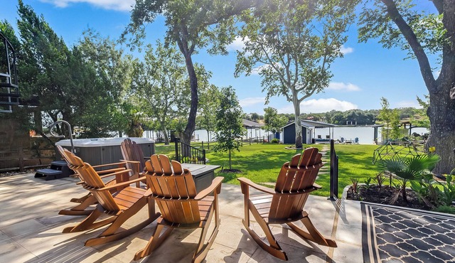 LBJ Family Lake Escape - Dock, Hot Tub & Sleeps 13