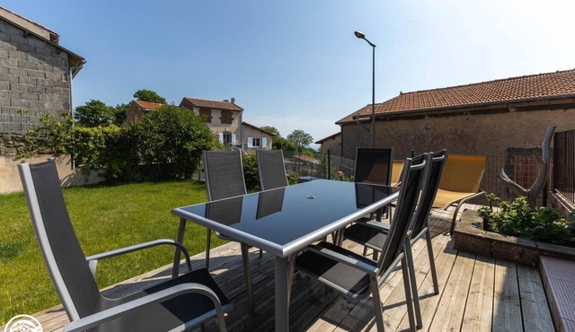 LE 10 - Volvic - Gîte