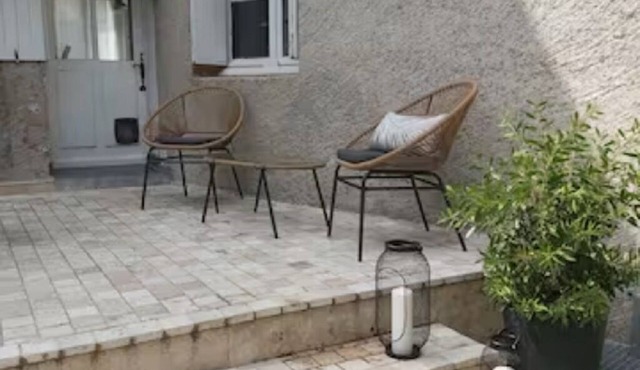 Le 13 : Charming gite on the banks of the Indre river