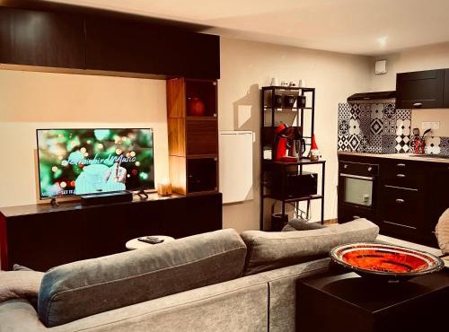 Le 23 Factory - RDC - Proche gare et centre - Wifi