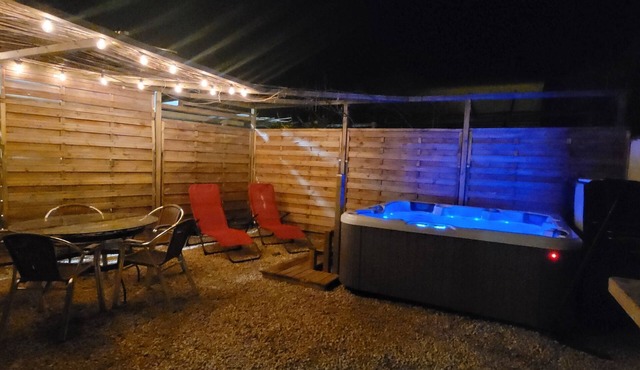 "Le 34° sud" - 2-bedroom house with jacuzzi.