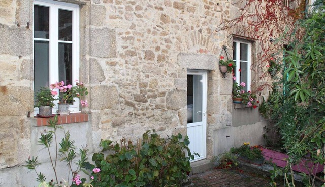 "Le 37.2" T1 apartment in quiet city center Pets welcome