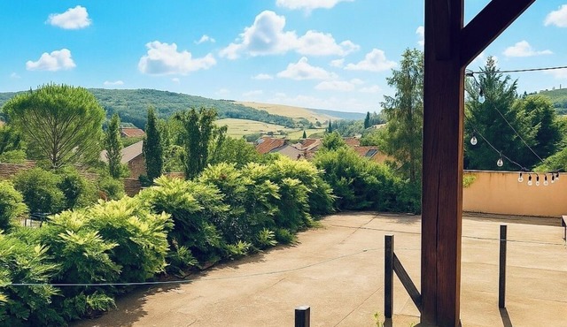 Le 6 Grande Rue - Renovated Townhouse with Terrace and Garden