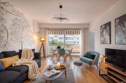 Le 8e Art - appartement 8 personnes, 4 chambres, idéal groupes, parking, wifi