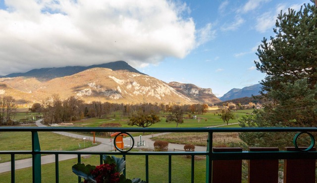 Le balcon du golf - lac d'annecy