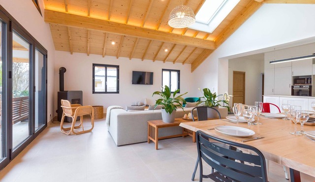 Le Balzac – Architect-designed home 132m² 9 guests Terrace Bright & spacious