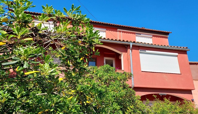 Le Barcarès : Carlit, 6-person air-conditioned gîte, air conditioning, parking, walking distance to beach