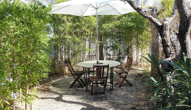 Le Bastidon, little house