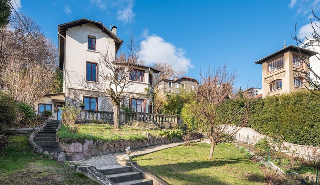 Le Belvédère - Family Home with a wonderful view