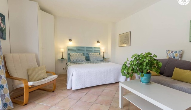 LE Beneton - Gilly SUR Isere