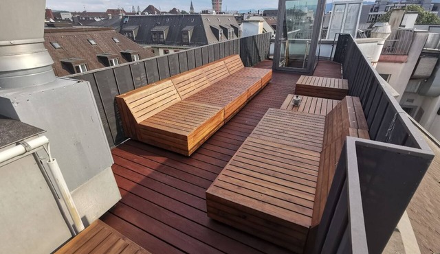Le Bijou Historic Roof Top Apartment