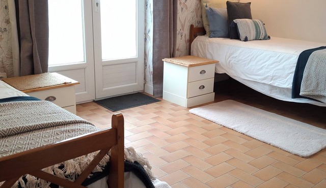 Le Black Dog Bedroom 4