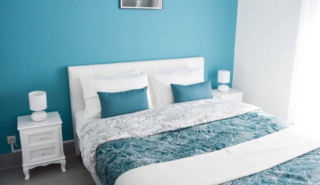 Le Blue St Léon"lit Queen Size Idéal Couple