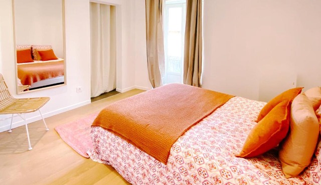 Le Bohème ⸱ Stationnement gratuit ⸱ Fibre