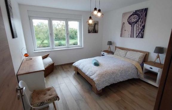 LE BORD DE SARRE avec PARKING PRIVATIF