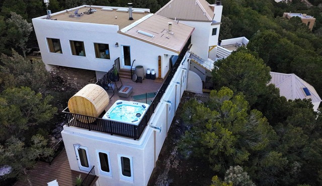 Le Boudenly x Breathtaking Views+Jacuzzi+Dry Sauna