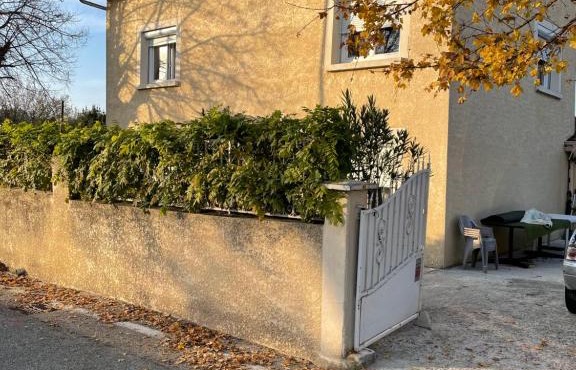 -LE BOURDEAU- CHARMANTE VILLA JONAGE 15 min de LYON