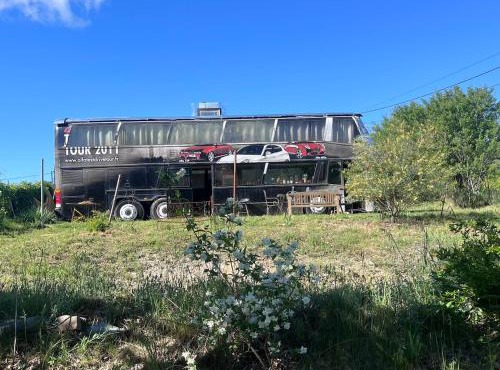 Le bus sous les étoiles